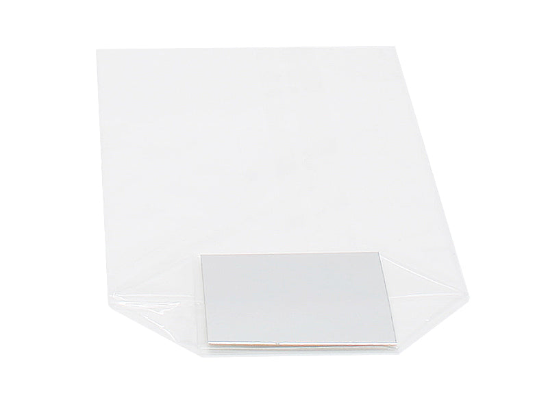 Krydsbundsposer med sølvfarvet karton indlagt i bunden, 4,5 x 4 x 16 cm. fra bunden